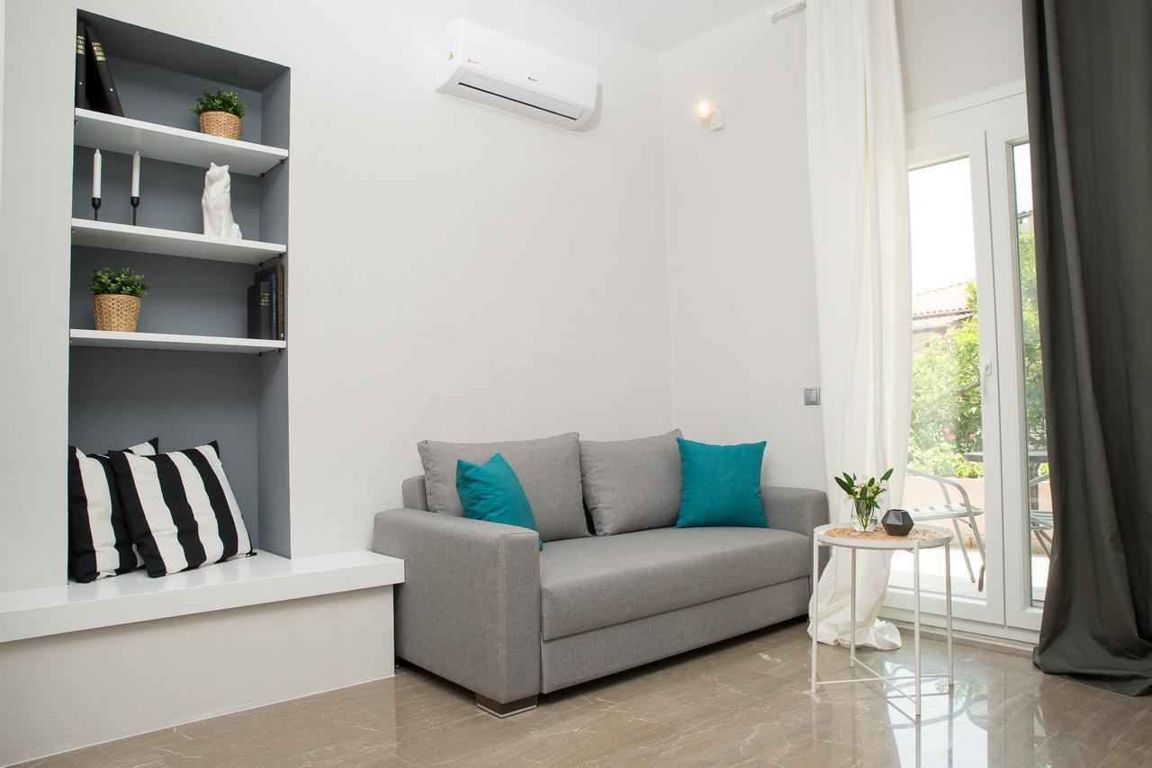 Palio Grey Apartments Palaiontsiflikion Exterior photo